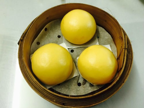 bánh bao kim sa nhân trứng muối