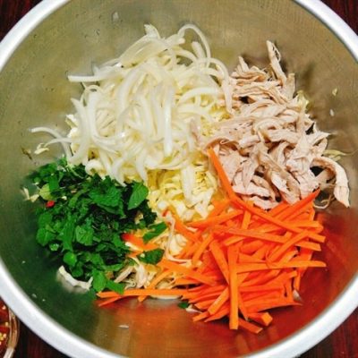 cách làm gỏi gà bắp cải